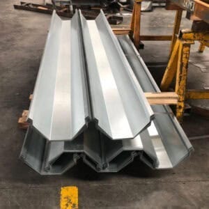 Canaletas para estructuras de metal.